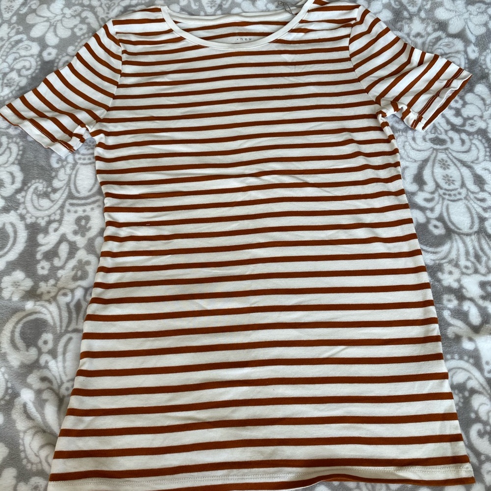 NWOT Women’s striped shirt